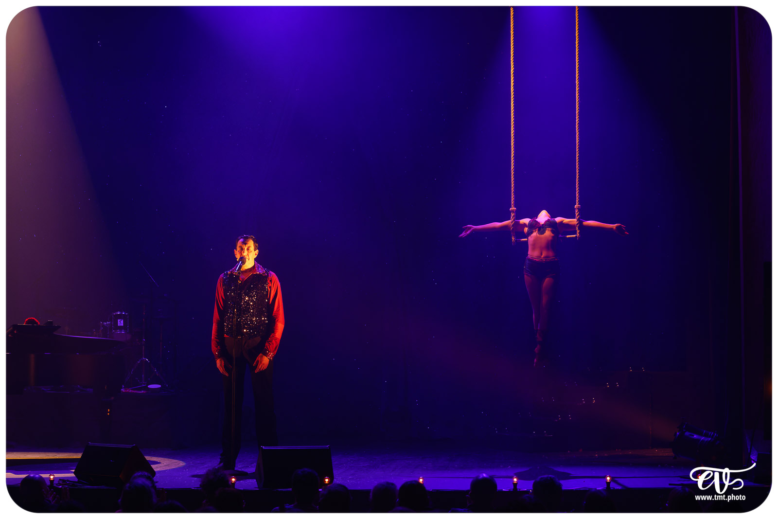 PLEIN FEU (CIE AVRIL EN SEPTEMBRE)